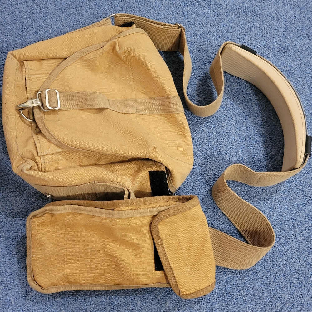 DOMKE Satchel travel camera bag with detachable velcro sleeve STRONG Strap